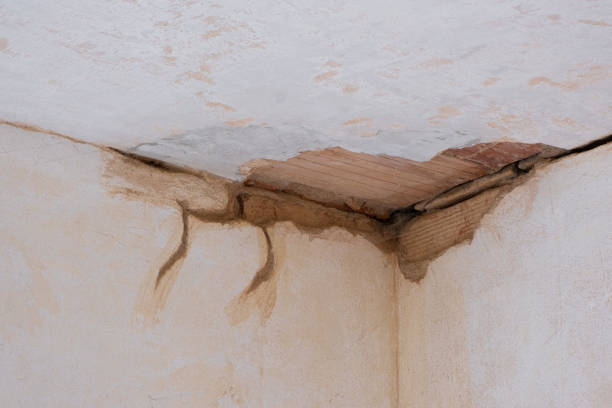 Water damage restoration process in Brentwood, MO